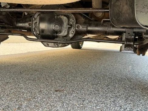 Used 2017 RAM 1500 Classic SLT AWD/4WD image 30