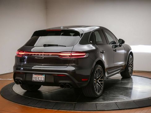 Certified 2025 Porsche Macan S AWD/4WD image 8