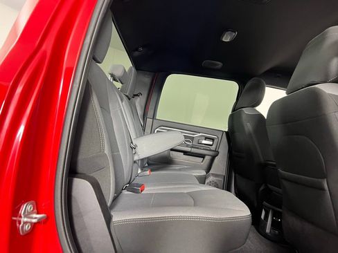 Used 2024 RAM 2500 Big Horn w/ Bed Utility Group image 27