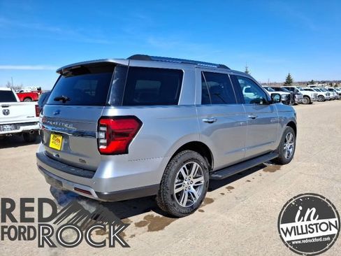 Used 2024 Ford Expedition Limited AWD/4WD image 7