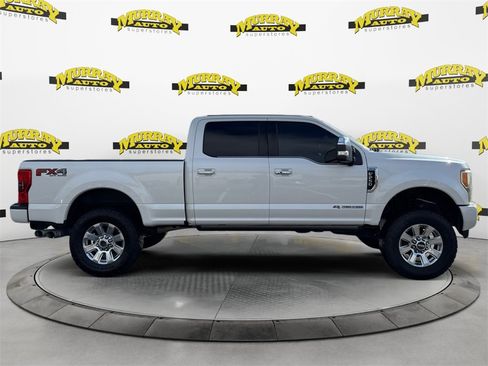 Used 2017 Ford F250 Platinum w/ Platinum Ultimate Package image 6