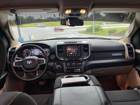 Used 2019 RAM 1500 Big Horn AWD/4WD image 5