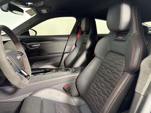 Used 2022 Audi RS e-tron GT AWD/4WD image 4
