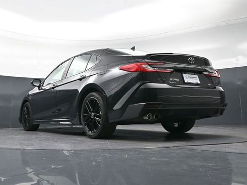 Used 2025 Toyota Camry SE FWD image 37