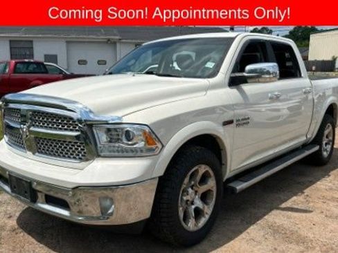 Used 2018 RAM 1500 Laramie w/ Convenience Group AWD/4WD image 1