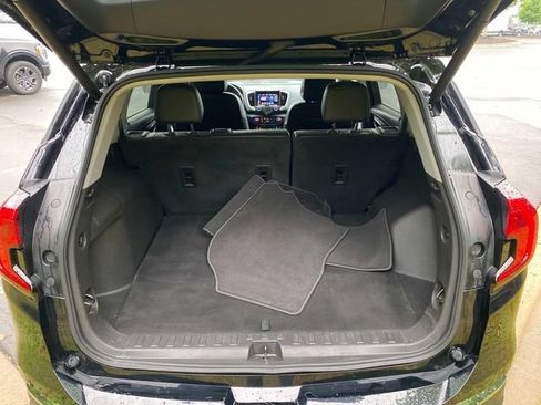 Used 2023 GMC Terrain SLT w/ Infotainment Package II AWD/4WD image 30