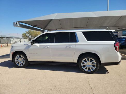 Used 2022 Chevrolet Suburban High Country w/ Max Trailering Package image 3