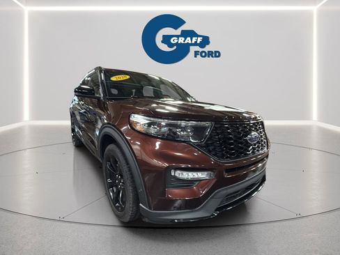 Used 2020 Ford Explorer ST w/ ST Street Pack image 3