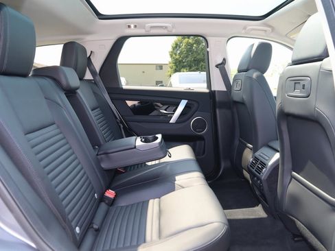 Used 2024 Land Rover Discovery Sport S image 15