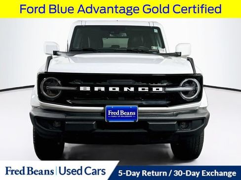 Certified 2025 Ford Bronco Outer Banks AWD/4WD image 2