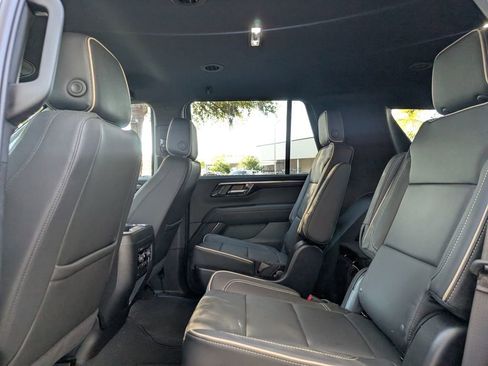 Used 2025 Chevrolet Tahoe Premier image 19