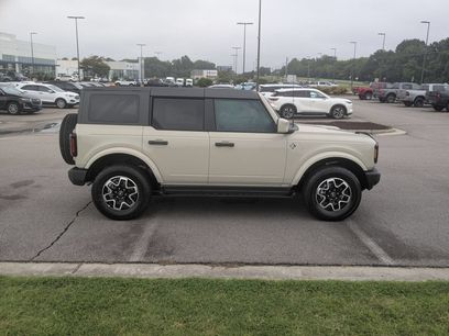 New 2026 Ford Bronco Outer Banks