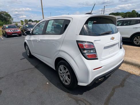 Used 2017 Chevrolet Sonic LT FWD image 5