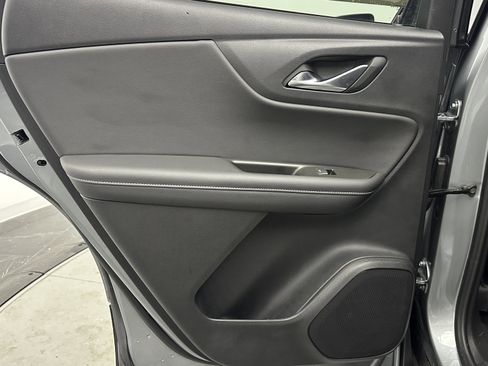 Used 2025 Chevrolet Blazer LT image 27