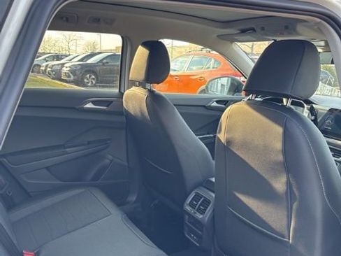 New 2026 Volkswagen Taos SE AWD/4WD image 33