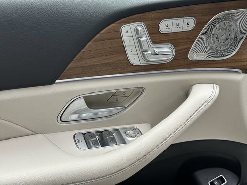 Certified 2025 Mercedes-Benz GLE 450 4MATIC w/ AMG Line Exterior image 12