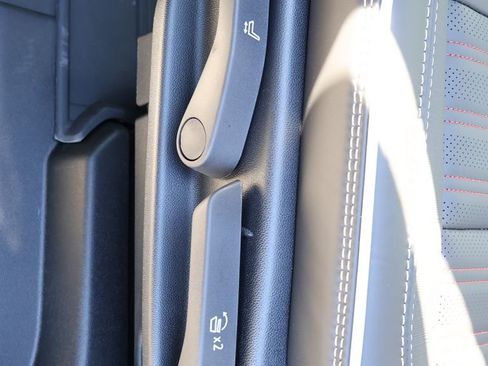 New 2026 GMC Yukon AT4 Ultimate AWD/4WD image 29