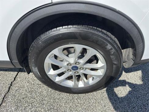 Used 2020 Ford Escape SE image 31