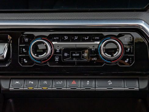 Used 2025 GMC Sierra 1500 Denali w/ Denali Reserve Package image 23