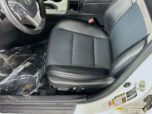 Used 2013 Toyota Camry SE image 24