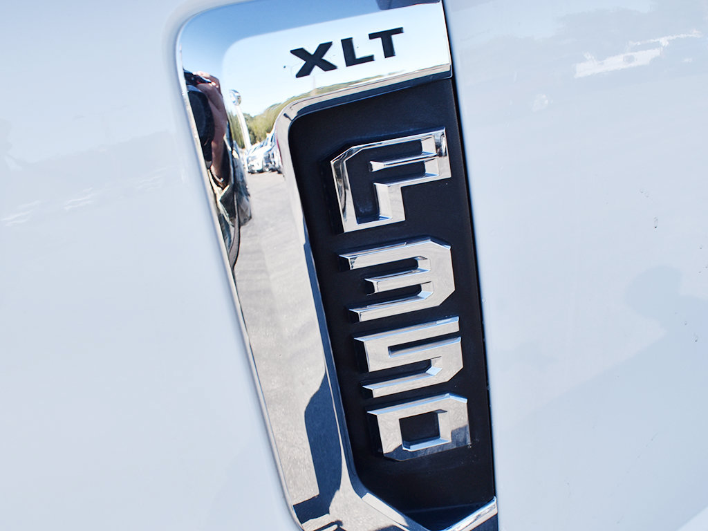 Used 2021 Ford F350 XLT w/ FX4 Off-Road Package AWD/4WD image 16