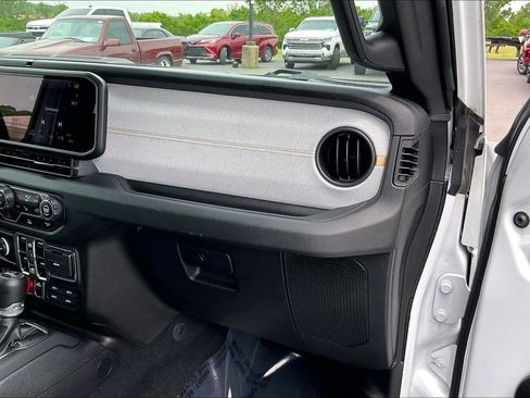 Used 2025 Jeep Wrangler Unlimited Sport S 4xe AWD/4WD image 28