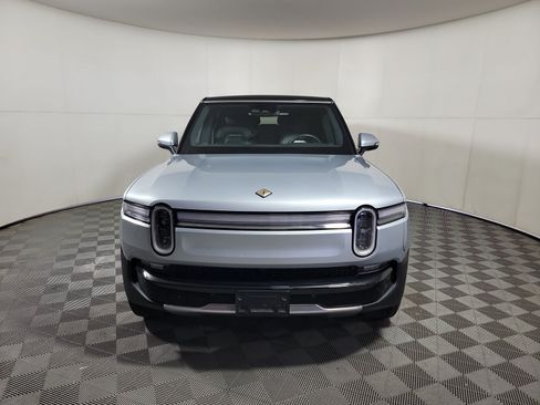 Used 2025 Rivian R1S Adventure AWD/4WD image 8