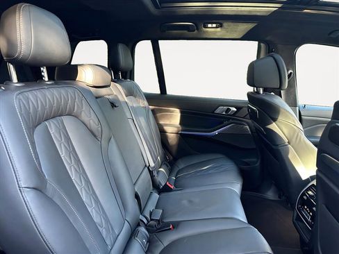 Used 2023 BMW X7 M60i w/ Executive Package image 23