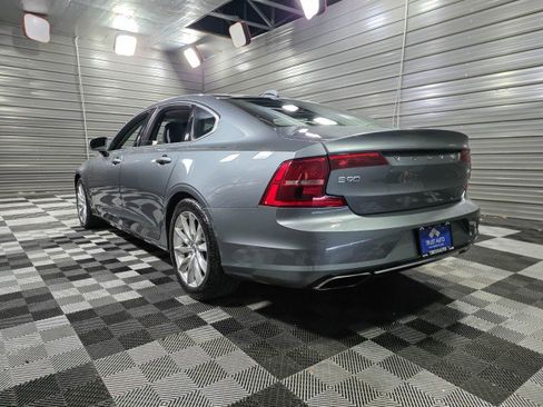 Used 2018 Volvo S90 T6 Momentum w/ Momentum Plus Package image 7
