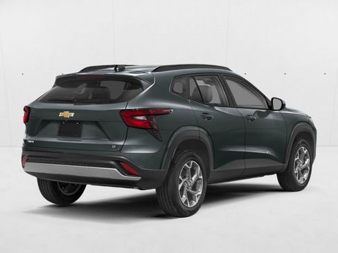 New 2026 Chevrolet Trax LT FWD image 2