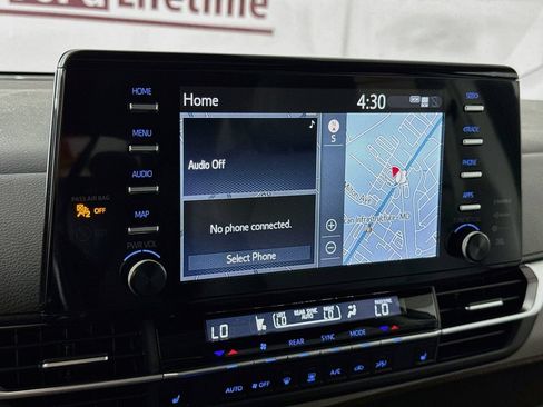 Used 2023 Toyota Sienna XLE w/ XLE Plus Package FWD image 7