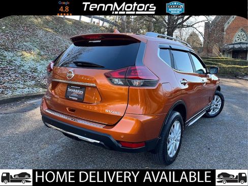 Used 2019 Nissan Rogue SV image 4