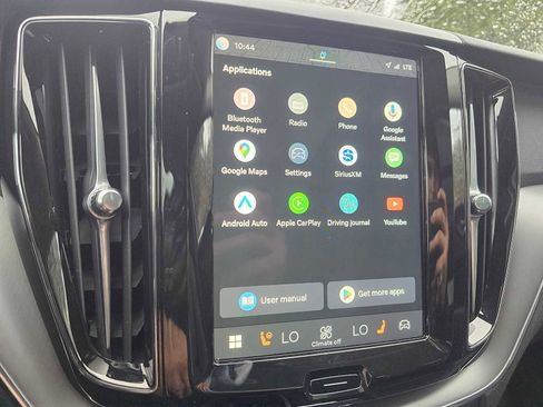 Certified 2025 Volvo XC60 B5 Core w/ Protection Package Premier image 31