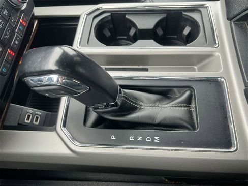 Used 2020 Ford F150 Lariat w/ Equipment Group 502A Luxury image 31