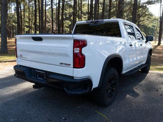Used 2022 Chevrolet Silverado 1500 ZR2 w/ Technology Package video 3