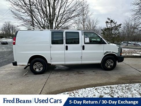 Used 2010 GMC Savana 2500 image 9