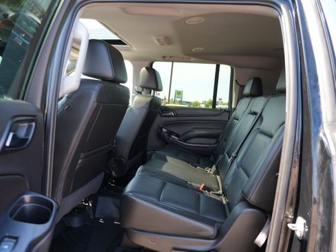 Used 2020 GMC Yukon XL SLT w/ Enhanced Security Package AWD/4WD image 18