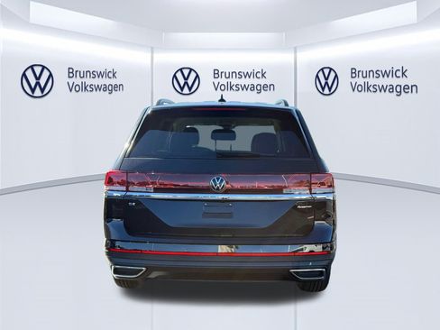 New 2026 Volkswagen Atlas SE AWD/4WD image 4