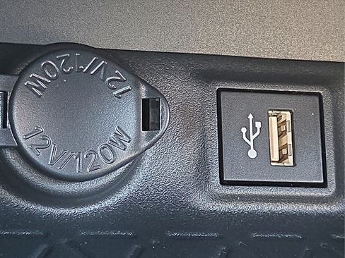 Certified 2025 Toyota RAV4 SE AWD/4WD image 21