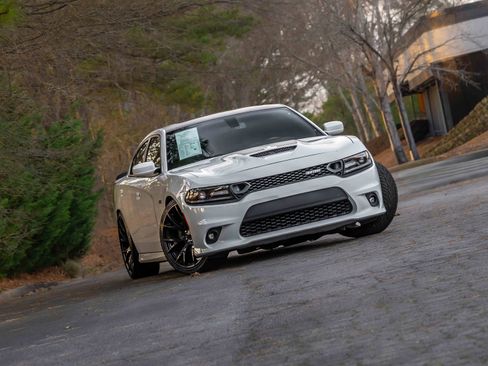 Used 2019 Dodge Charger Scat Pack w/ Daytona Edition Group image 21