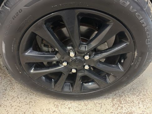 Used 2018 Jeep Grand Cherokee Altitude image 34