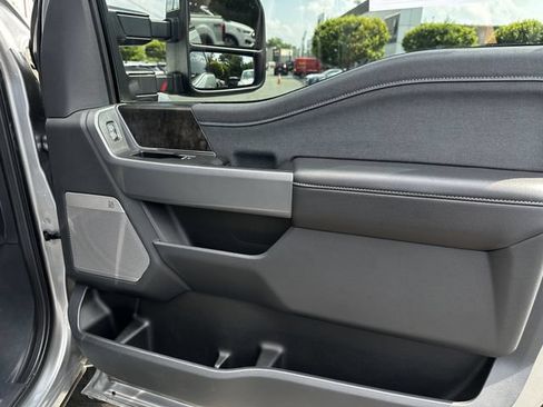 Used 2023 Ford F250 Lariat w/ Lariat Ultimate Package AWD/4WD image 37