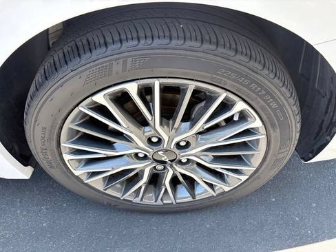 Used 2023 Kia Forte GT-Line w/ GT-Line Technology Package FWD image 24