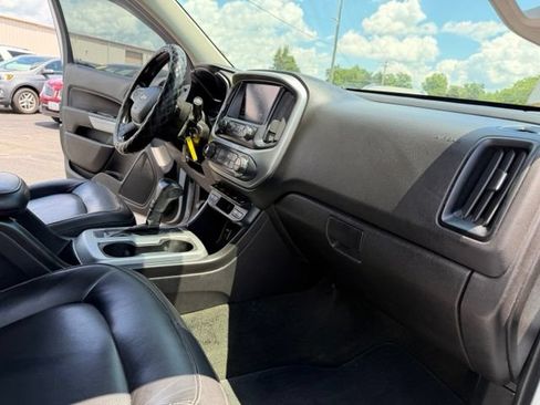 Used 2017 Chevrolet Colorado LT w/ Luxury Package, Chrome AWD/4WD image 34