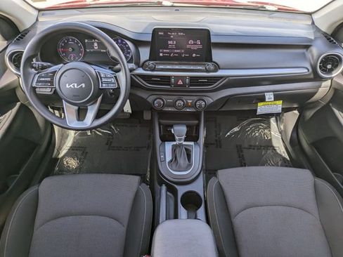 Used 2024 Kia Forte LXS w/ LXS Technology Package FWD image 14