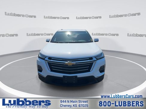 Used 2023 Chevrolet Traverse LT FWD image 3