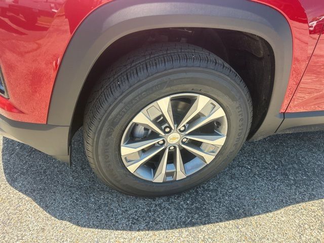 New 2026 Chevrolet Equinox LT w/ Convenience Package II FWD image 10