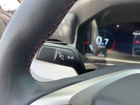 Used 2025 Ford Explorer Active w/ Active Comfort Package image 32