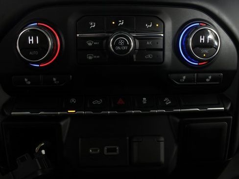 Used 2019 Chevrolet Silverado 1500 LT w/ All-Star Edition image 6