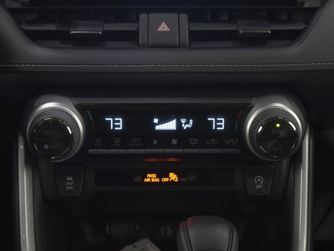 Used 2024 Toyota RAV4 XLE image 19